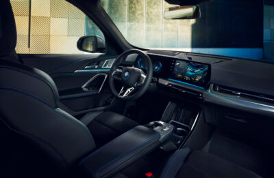 BMW X1 Innenraum mit Sitzen und Cockpit