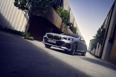 THE i5 LIMOUSINE.