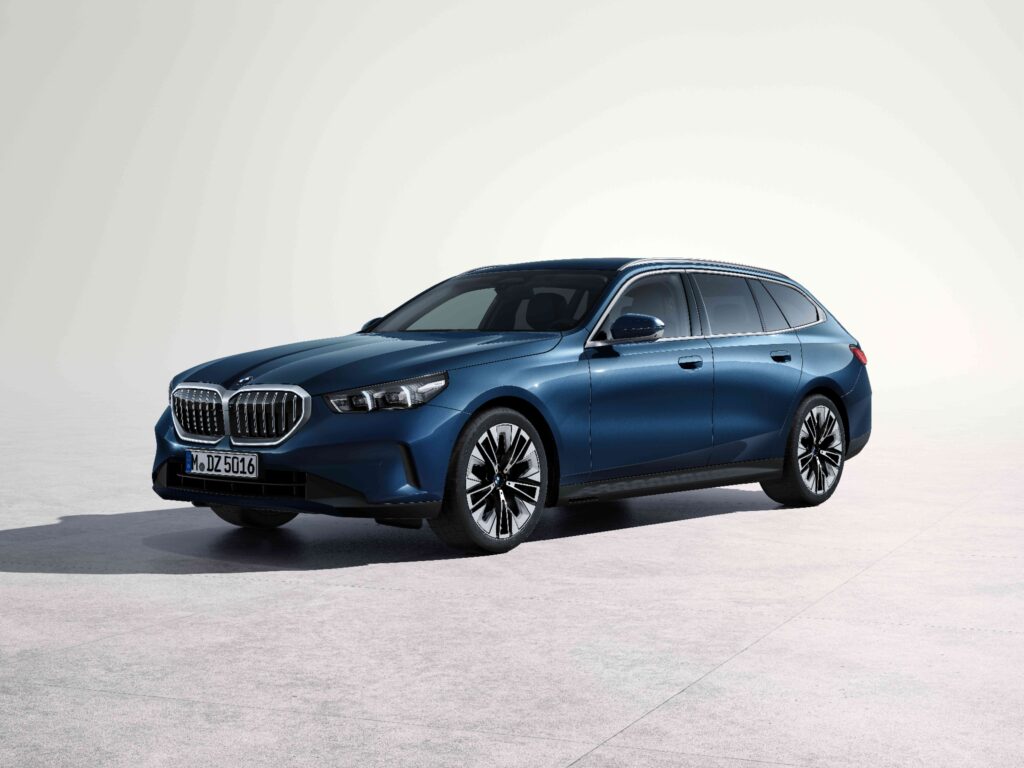 BMW 520d Touring in Phytonic Blau