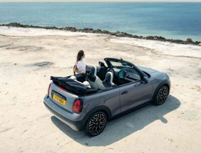 MINI Cabrio offen von oben