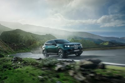 BMW X5 in kurve in Bergen - bmw x5 leasing