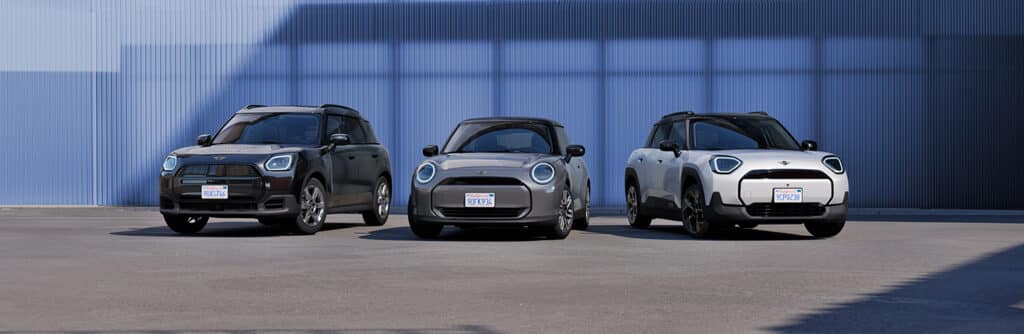 MINI Family Motiv mit drei MINI Fahrzeugen